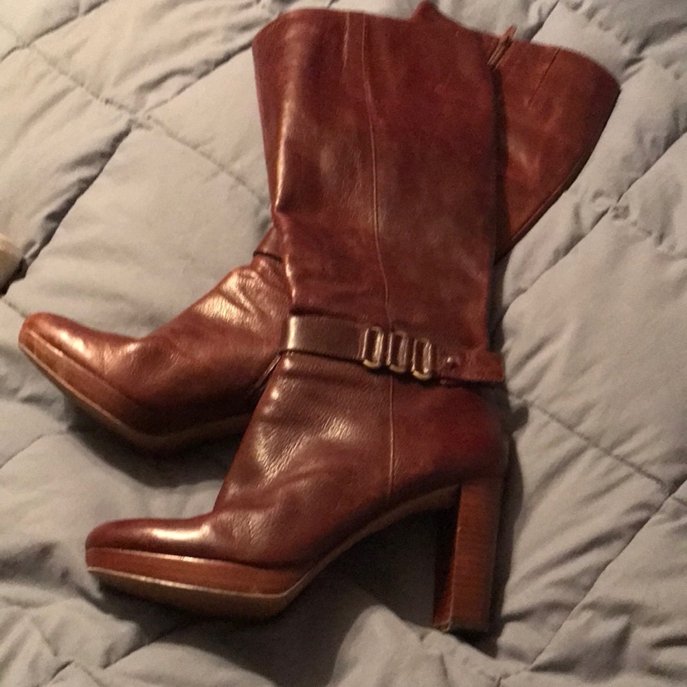 Nine West size 9m leather dress boot